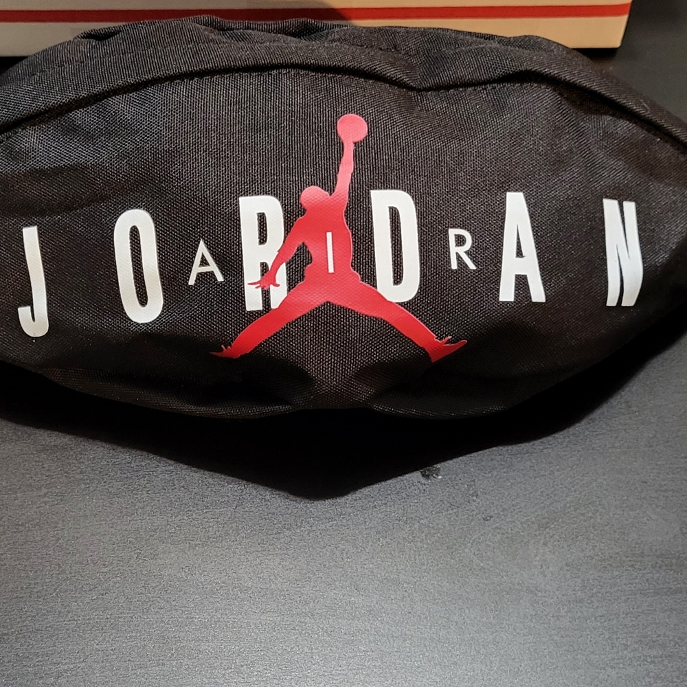 AIR Jordan belt bag - Picture 2 of 2